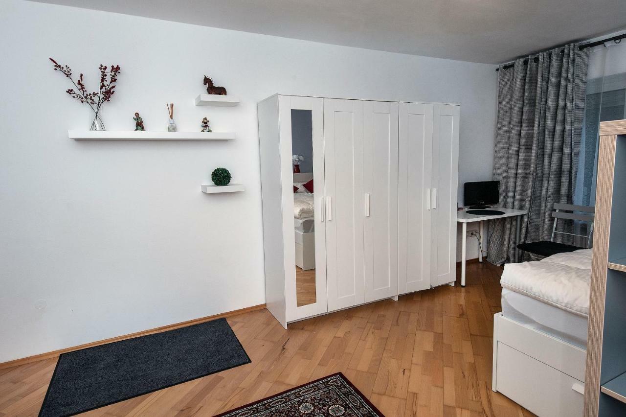 Lovely Studio In Аугсбург Экстерьер фото
