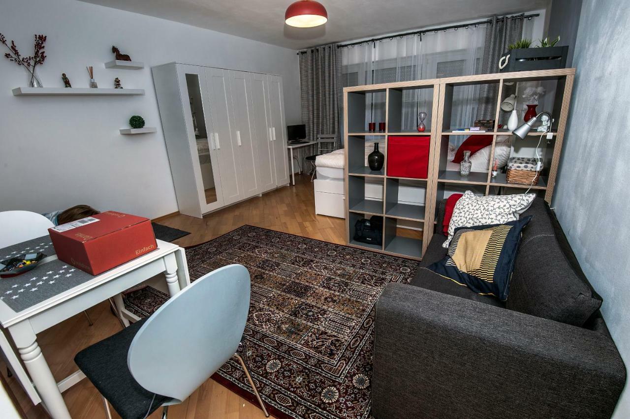 Lovely Studio In Аугсбург Экстерьер фото